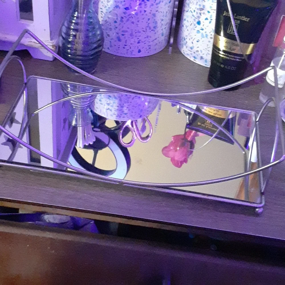 Vanity tray